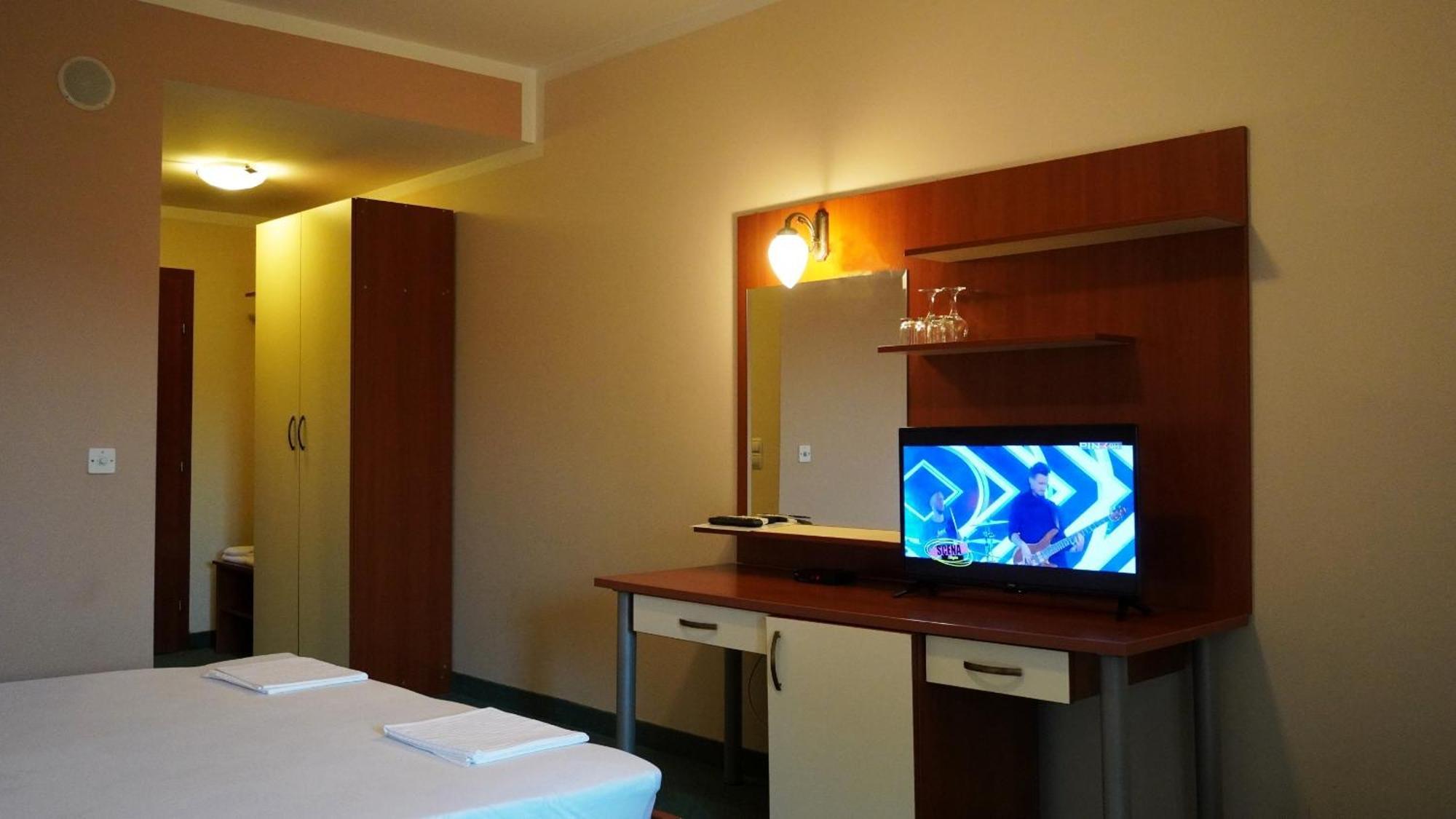 Hotel Vila Ivankovic Buna Quarto foto